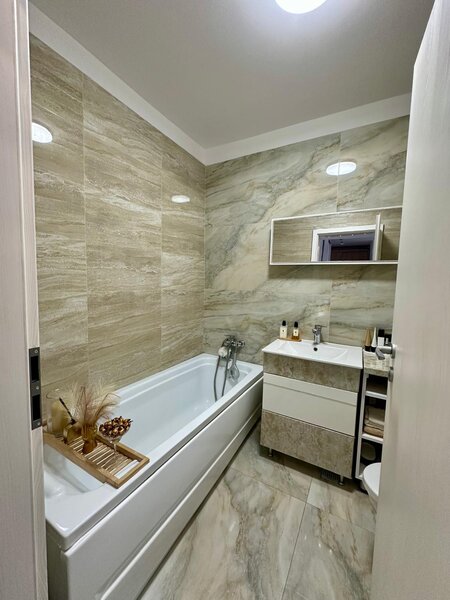 Drumul Taberei, langa Parcul Moghioros,