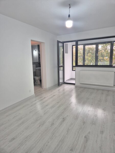 Drumul Taberei, langa Parcul Moghioros,